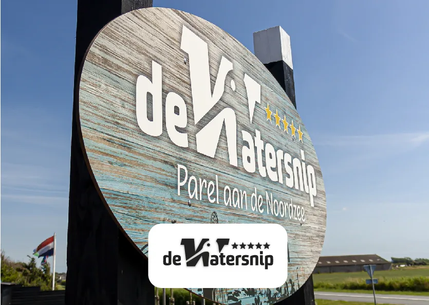 Een weersbestendig en hufterproof toegangsbord bij de ingang van Recreatiepark de Watersnip.