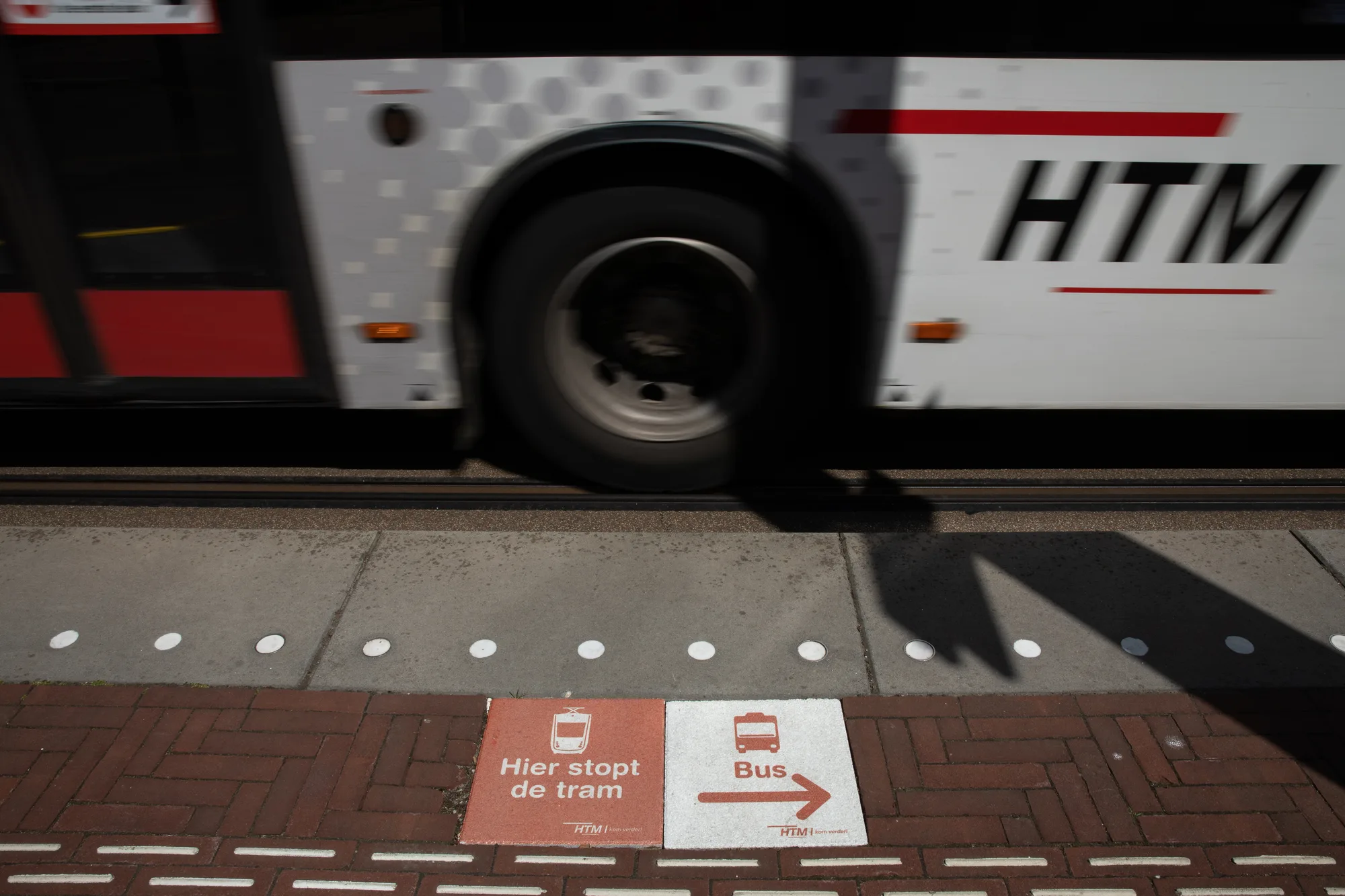 HTM rijdende bus