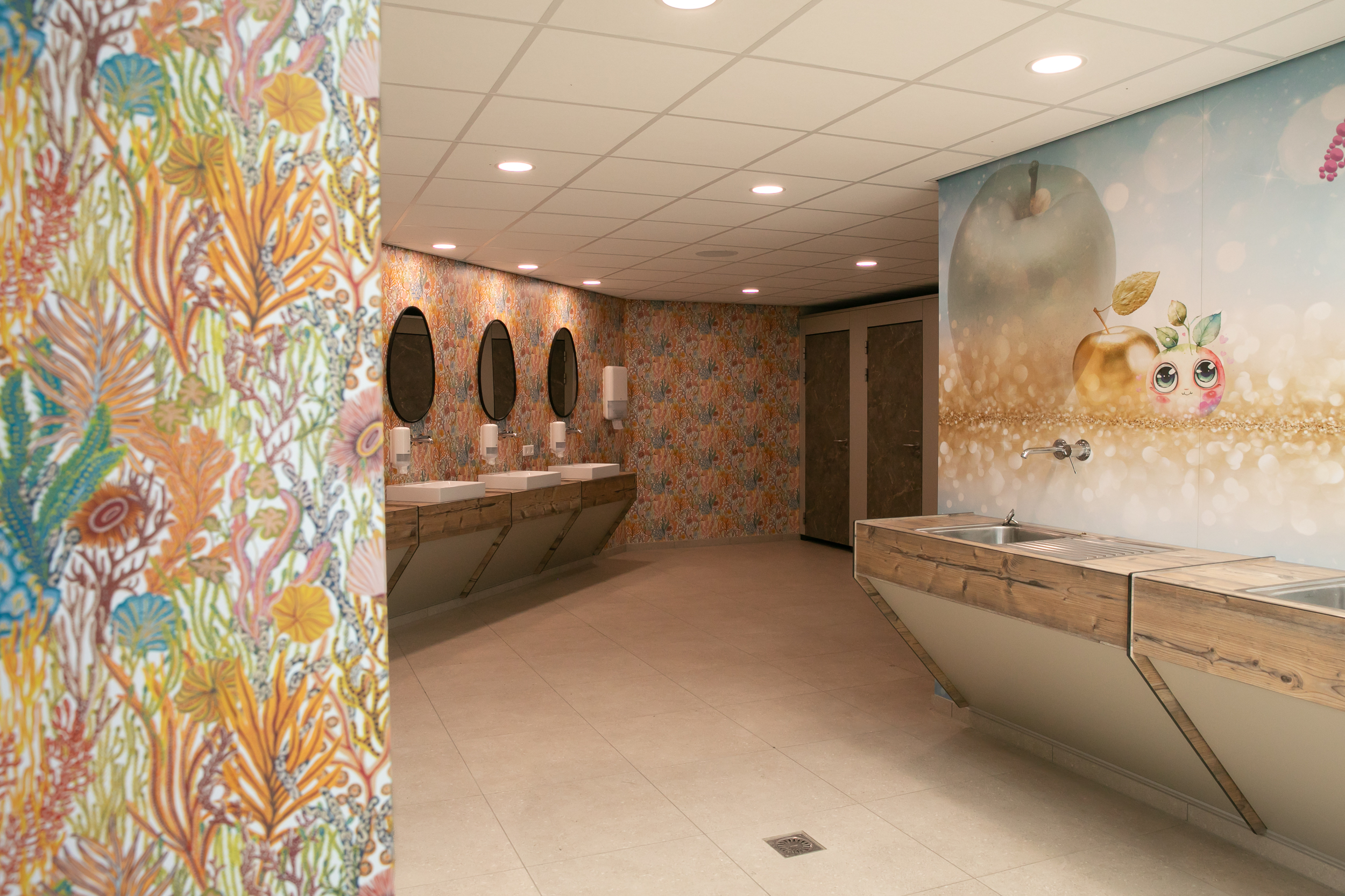 _S1A0257 Ingang Sanitairgebouw